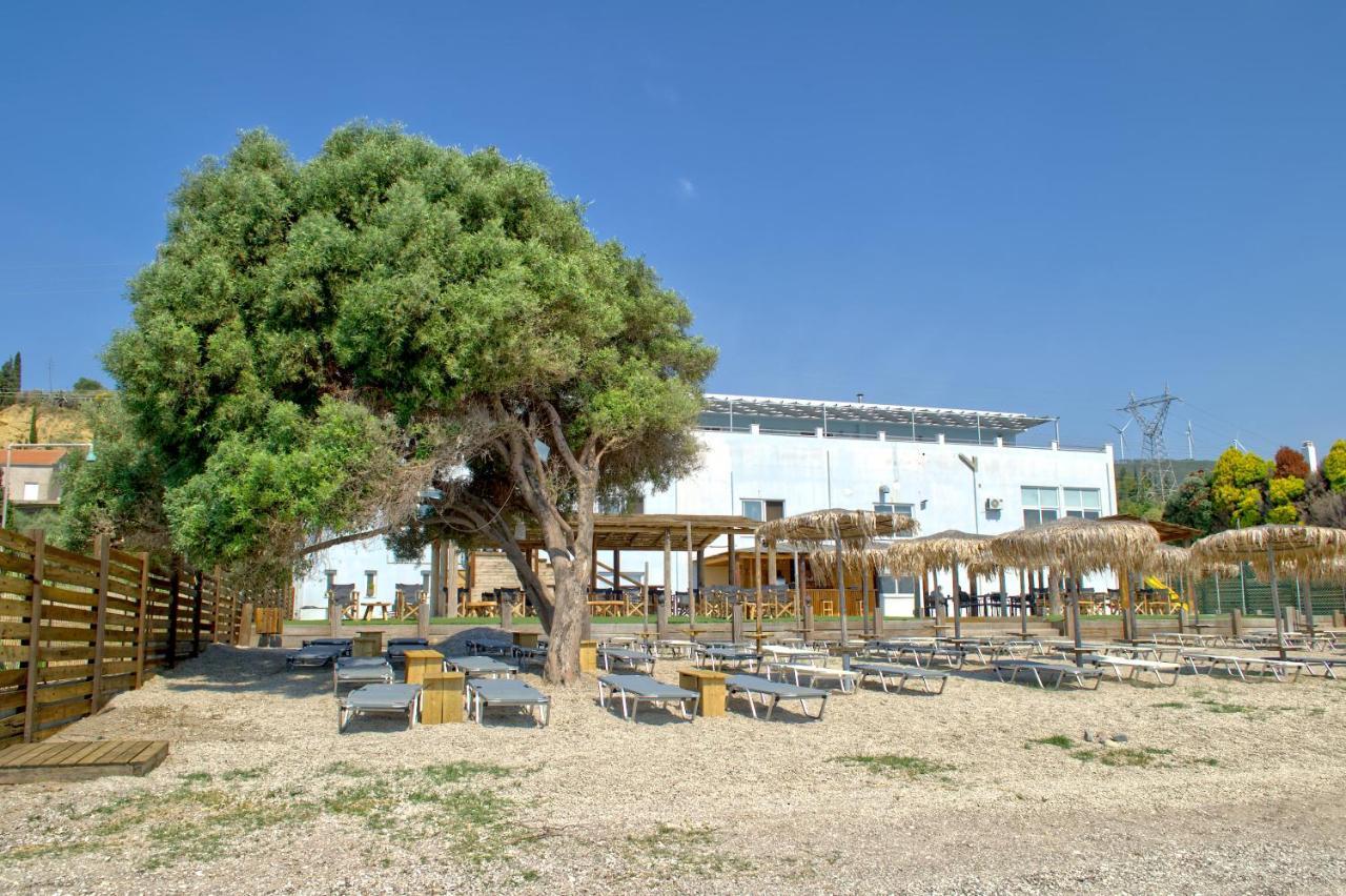 Epipleon Luxury Suites -106- Δωμάτιο 40Τμ Με Βεράντα 45Τμ Μπροστά Στην Θάλασσα Nafpaktos Extérieur photo
